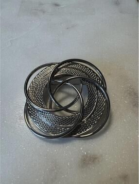 Silver Tone Interlocking Circle Brooch Pin